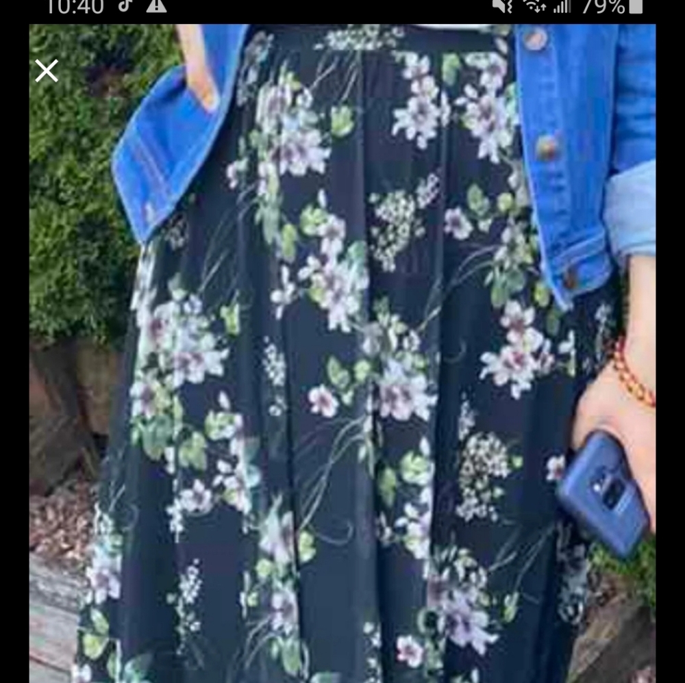 Long windsor skirt